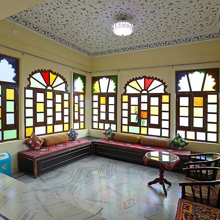 Oyo Home Heritage Near City Palace Удайпур Екстер'єр фото